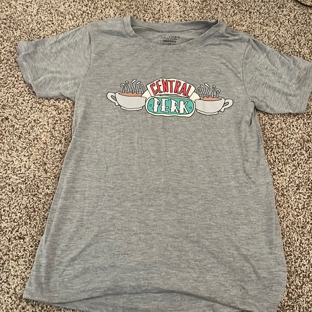 Friends graphic tee